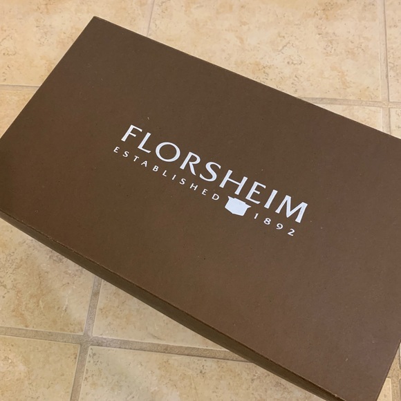 🌟HP🌟 LIKE NEW Men’s Suede Boot - Picture 3 of 9